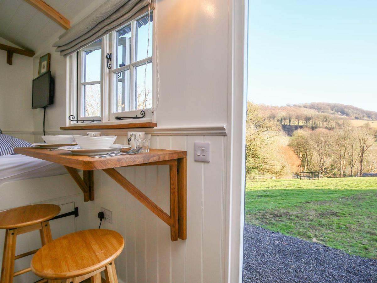 Shepherds Hut Slad Valley Cotswolds Painswick Exterior foto