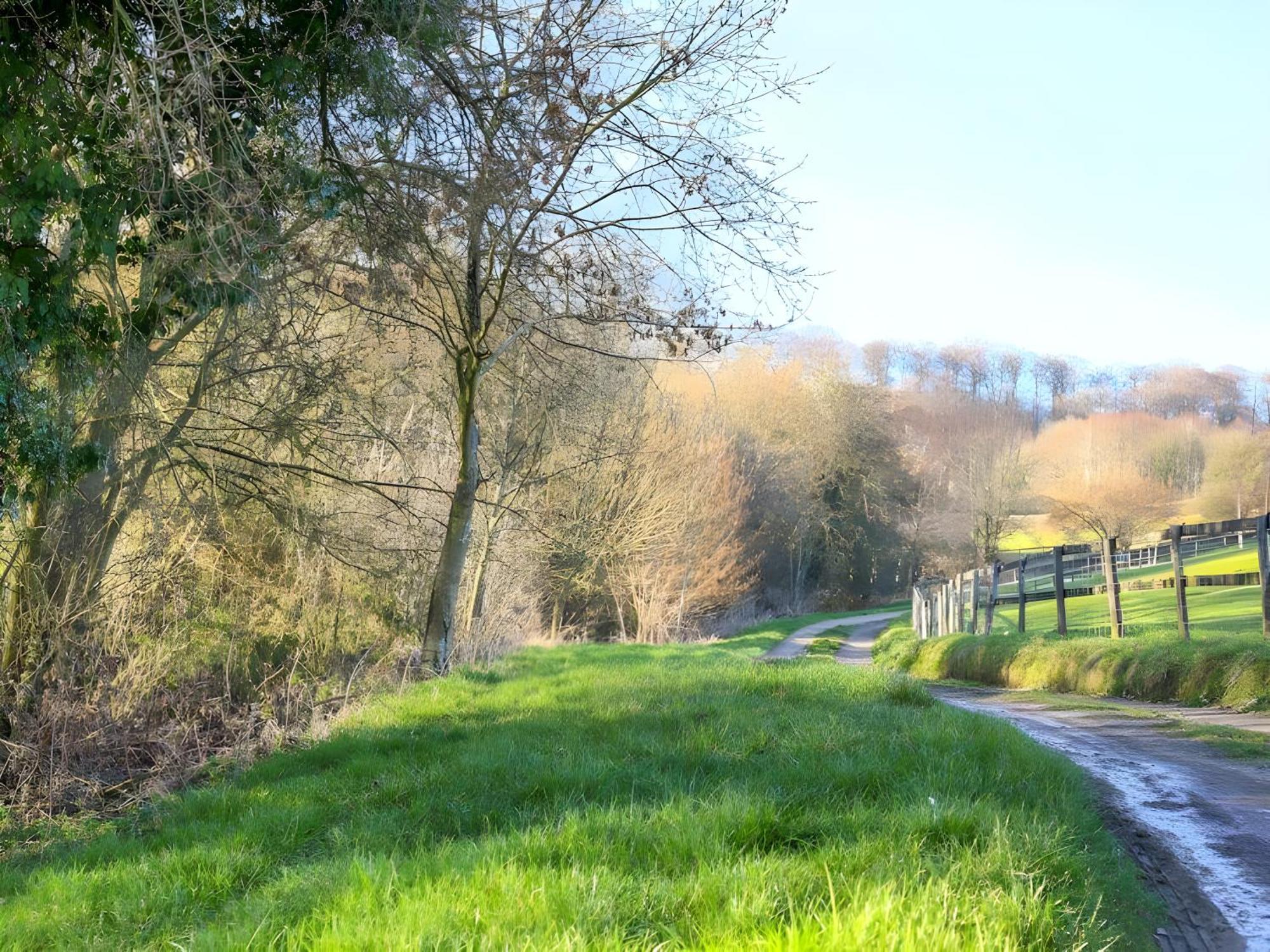 Shepherds Hut Slad Valley Cotswolds Painswick Exterior foto